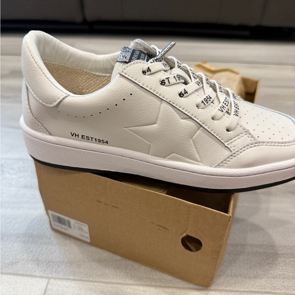 Serenity White Star Sneakers for women